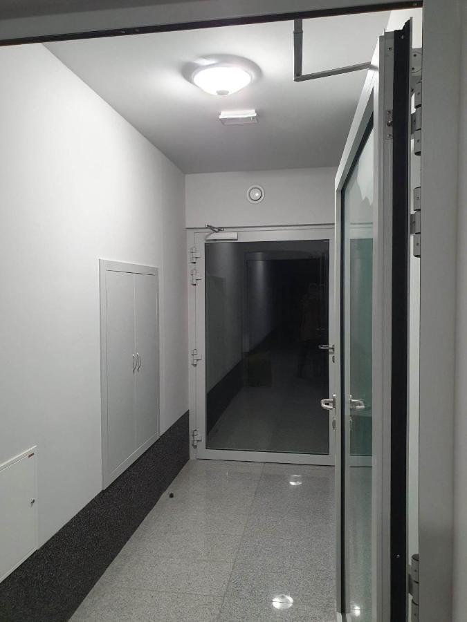 Apartament 3 Pokojowy Lub Pokoj W Mieszkaniu W Nowym Bloku وارسو المظهر الخارجي الصورة