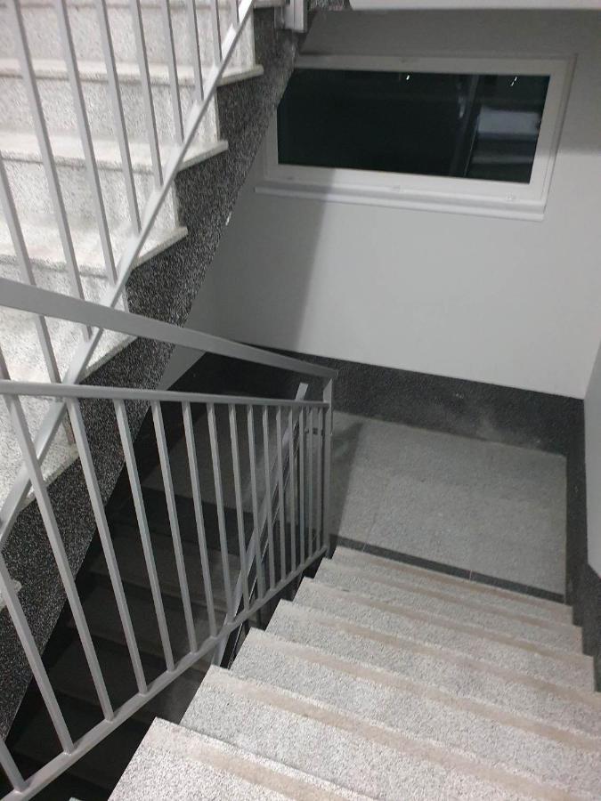 Apartament 3 Pokojowy Lub Pokoj W Mieszkaniu W Nowym Bloku وارسو المظهر الخارجي الصورة