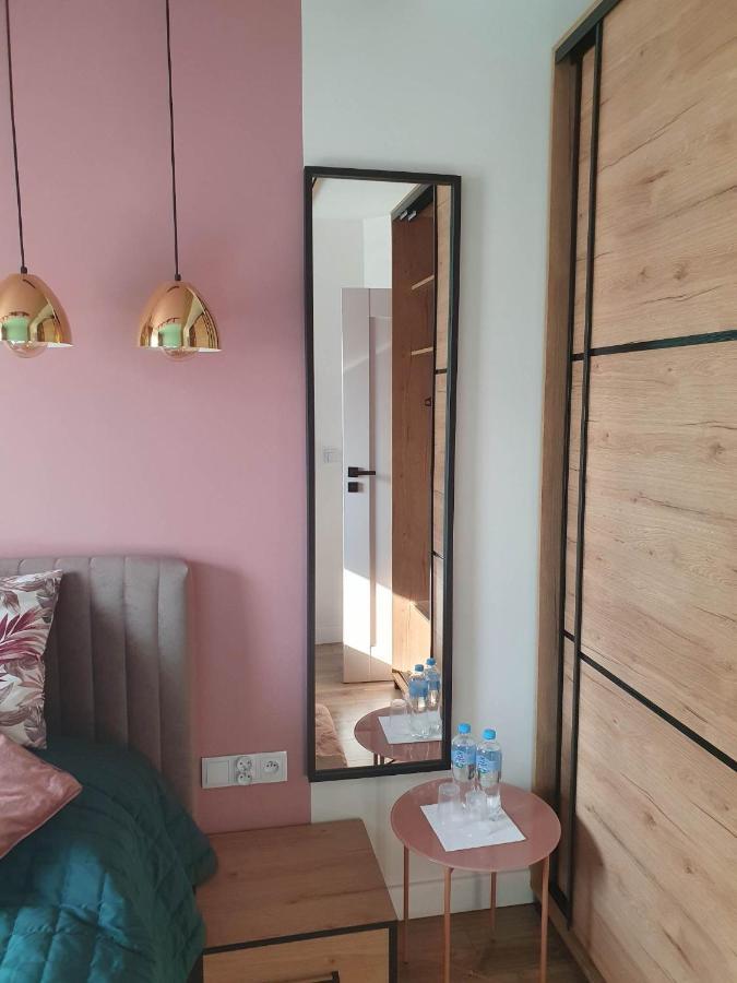Apartament 3 Pokojowy Lub Pokoj W Mieszkaniu W Nowym Bloku وارسو المظهر الخارجي الصورة