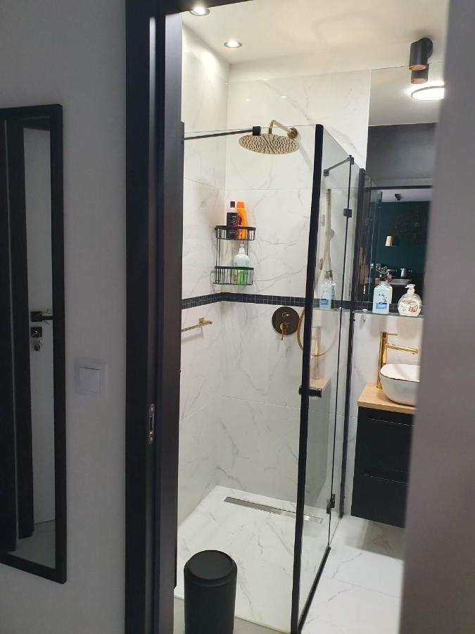 Apartament 3 Pokojowy Lub Pokoj W Mieszkaniu W Nowym Bloku وارسو المظهر الخارجي الصورة